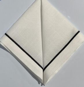 רביעיית מפיות פס שחור