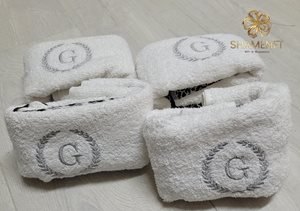 רביעיית מגבות ידיים ממותגות