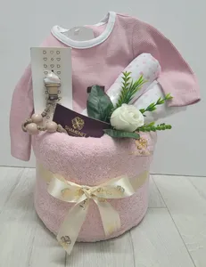 בייבי קייק בת בתוספת פרח